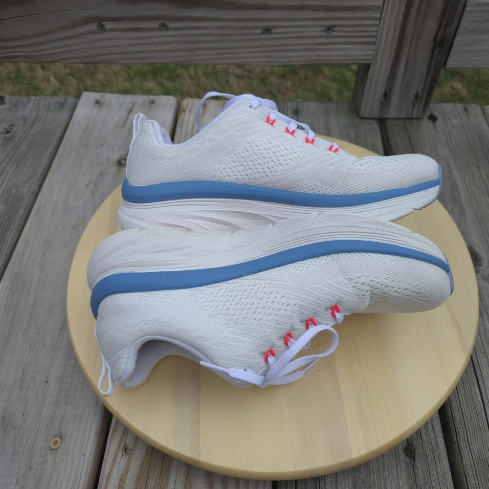 Skechers Womens D Lux Walker 149368 White‎ Running Shoes Sneakers Size 9.5